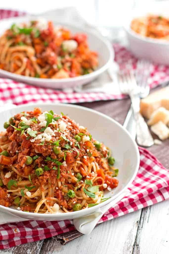 Slow Cooker Italian Sausage Pasta Sauce - Savory Nothings