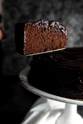 Easy Chocolate Honey Cake Recipe - Savory Nothings