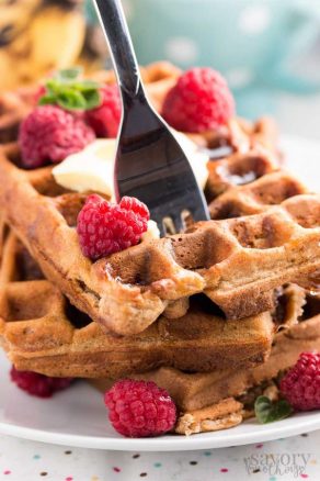 Healthy Banana Oatmeal Waffles - Savory Nothings