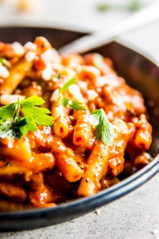 One Pot Italian Sausage Pasta - 30 Minute Dinner | Savory Nothings