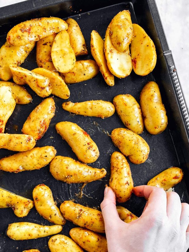 Crispy Roasted Fingerling Potatoes Recipe Savory Nothings 1505