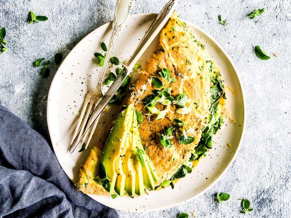 https://www.savorynothings.com/wp-content/uploads/2018/06/green-goddess-omelette-image-tk.jpg