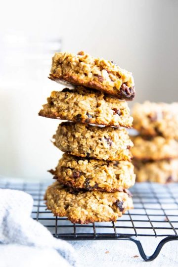 Healthy Oatmeal Breakfast Cookies | Refined Sugar Free, GF, Whole Grain