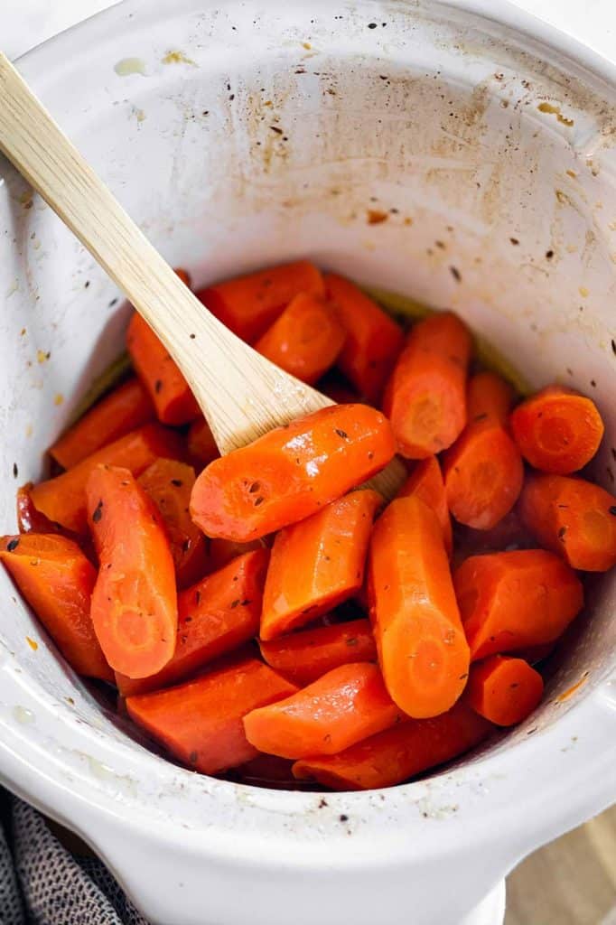 Honey Butter Thyme Crockpot Glazed Carrots - Savory Nothings