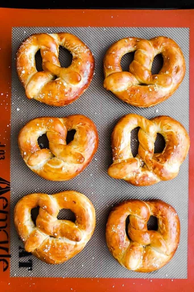 Homemade German Soft Pretzels Recipe - Savory Nothings