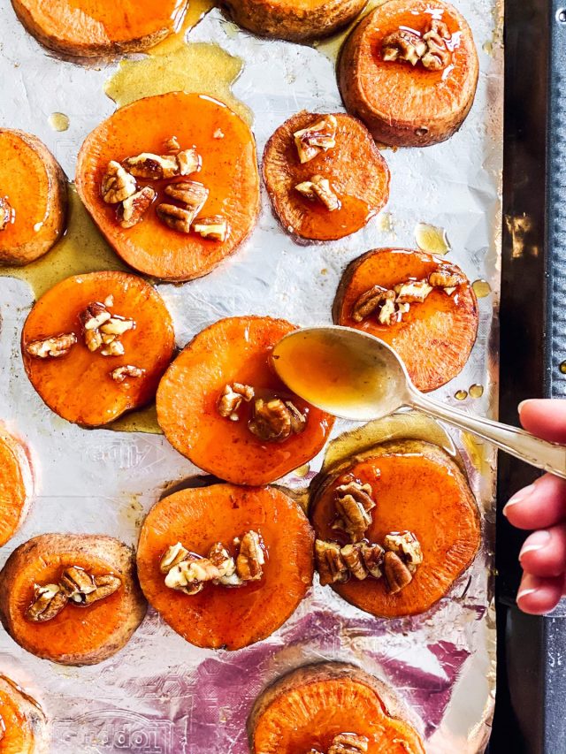 Maple Pecan Roasted Sweet Potato Slices - Savory Nothings