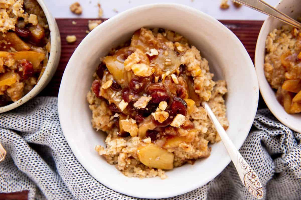 Thermos - How do you spice up your oatmeal? Apples and cinnamon is a  classic pairing. What's your favorite oatmeal recipe? No matter what it is,  our GUARDIAN COLLECTION BY THERMOS Food