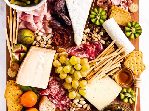 https://www.savorynothings.com/wp-content/uploads/2020/12/charcuterie-board-image-10-500x375.jpg