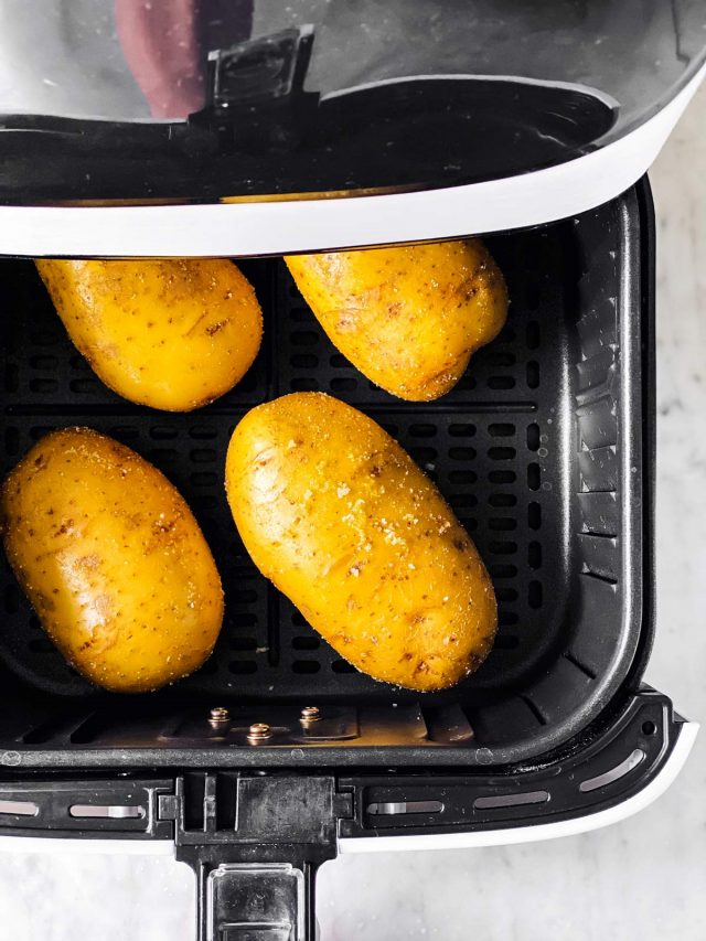 Air Fryer Baked Potatoes Recipe - Savory Nothings