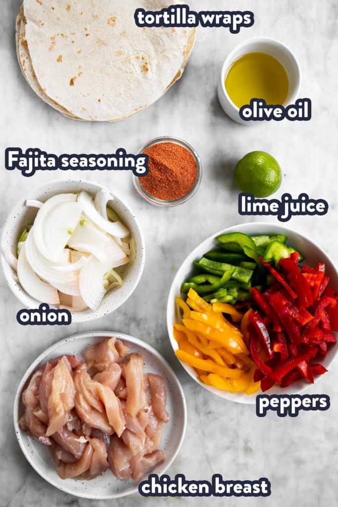 Easy Chicken Fajitas Recipe - Savory Nothings