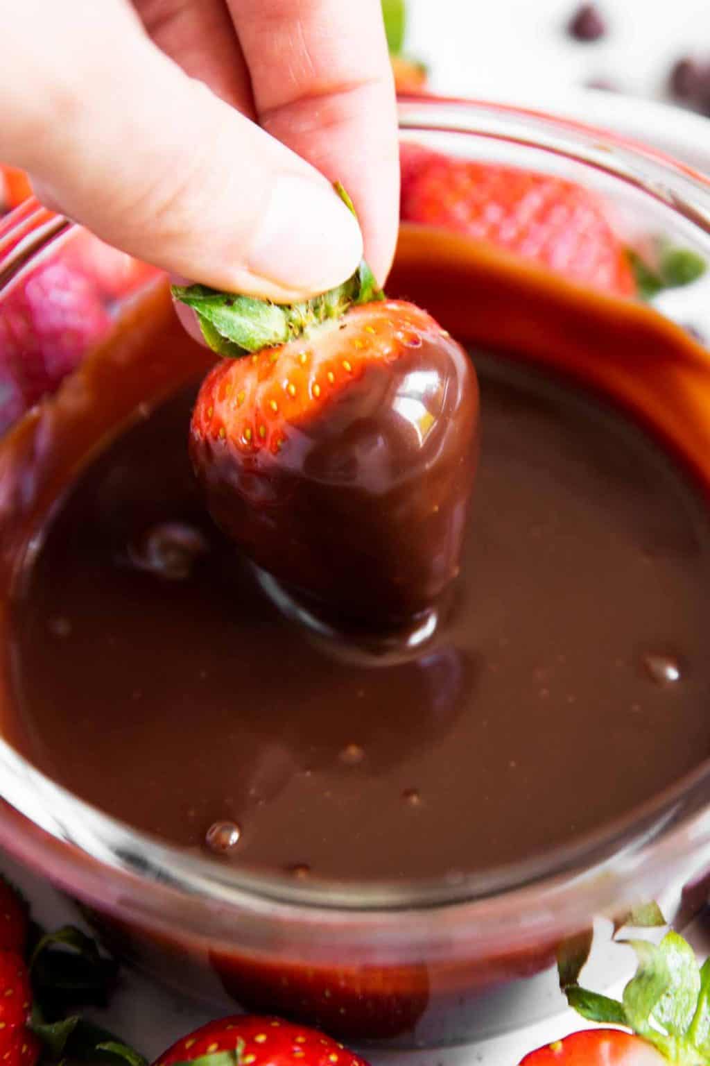 Homemade Chocolate Sauce Recipe - Savory Nothings