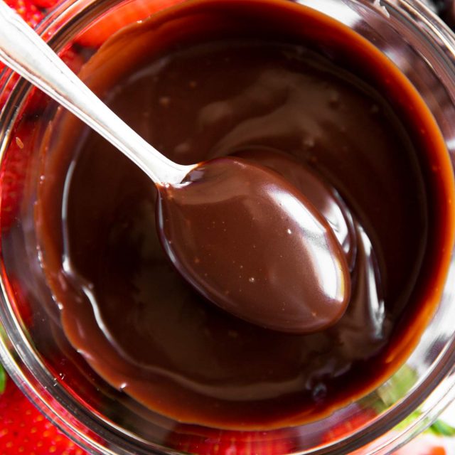 Homemade Chocolate Sauce Recipe - Savory Nothings