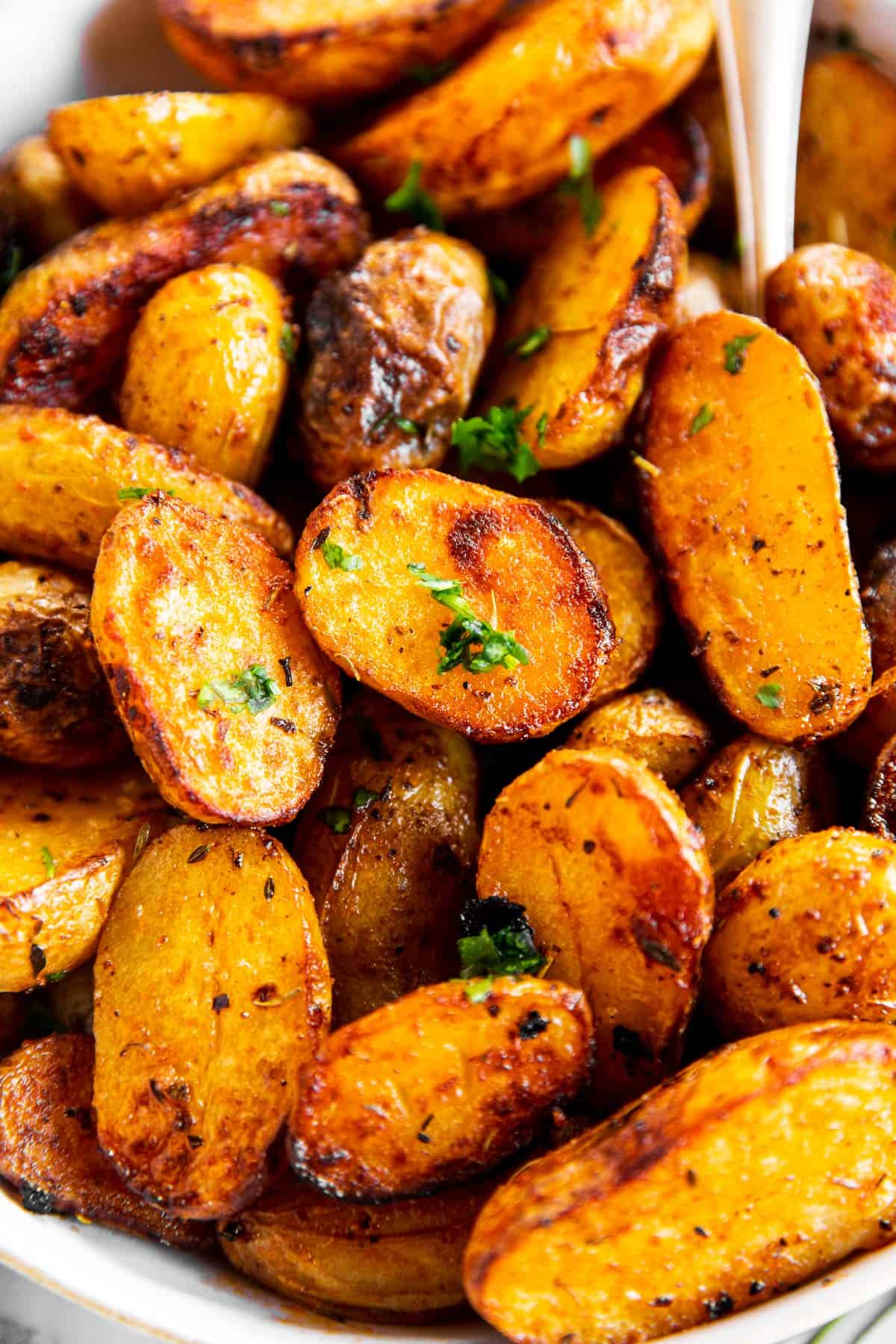 Ultra-Crispy New Potatoes With Garlic, Herbs, and Lemon Recipe