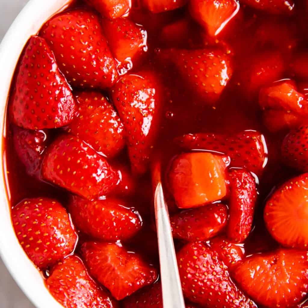 Homemade Strawberry Sauce (Strawberry Topping) Recipe - Savory Nothings