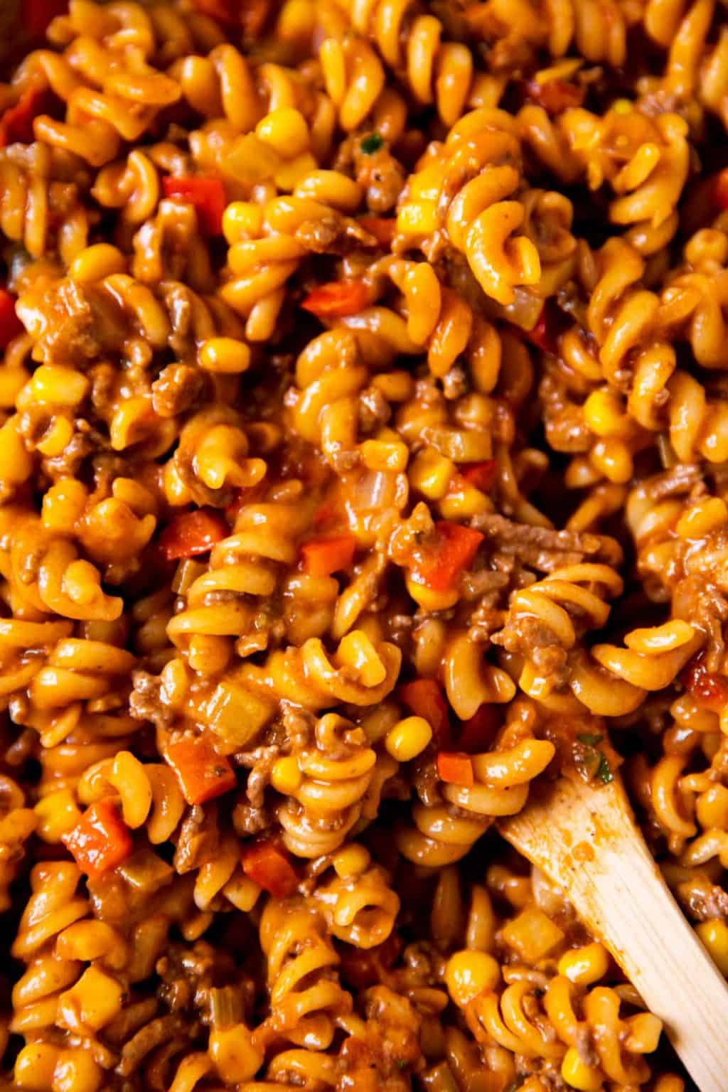 One Pot Cheesy Taco Pasta Recipe - Savory Nothings