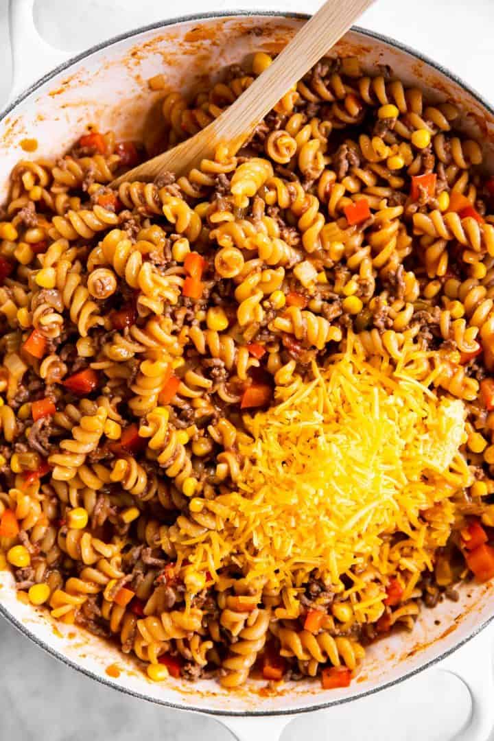 One Pot Cheesy Taco Pasta Recipe - Savory Nothings