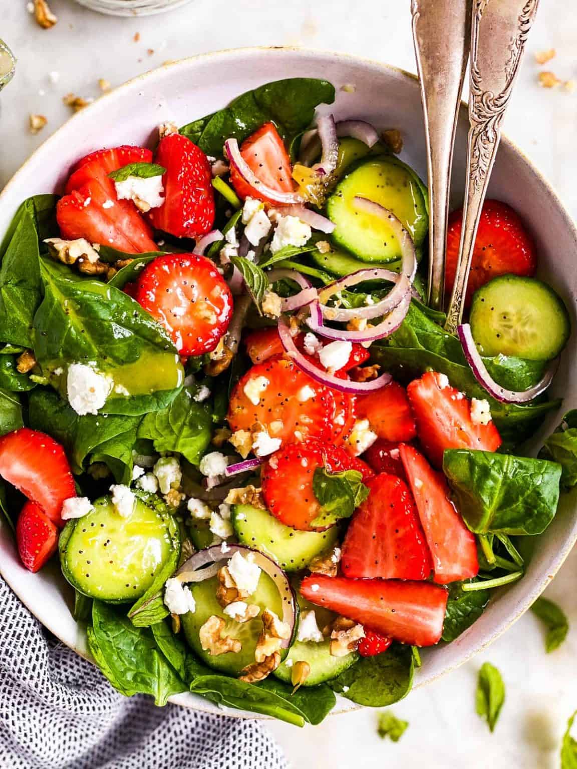 Strawberry Spinach Salad with Poppy Seed Dressing Recipe - Savory Nothings