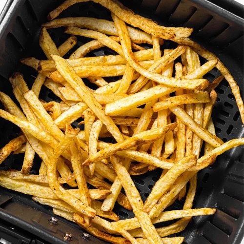 https://www.savorynothings.com/wp-content/uploads/2022/01/air-fryer-french-fries-recipe-image-sq-500x500.jpg