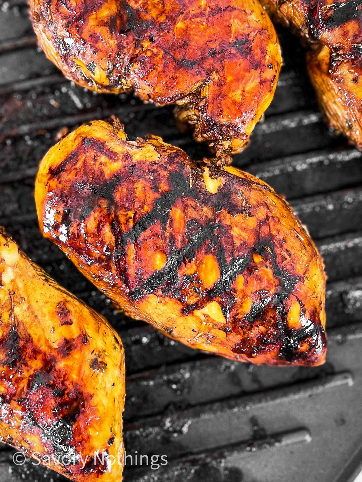 https://www.savorynothings.com/wp-content/uploads/2022/05/balsamic-chicken-marinade-recipe-image-step-5.jpg