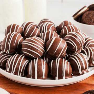 frontal view of Oreo ball stack on plate